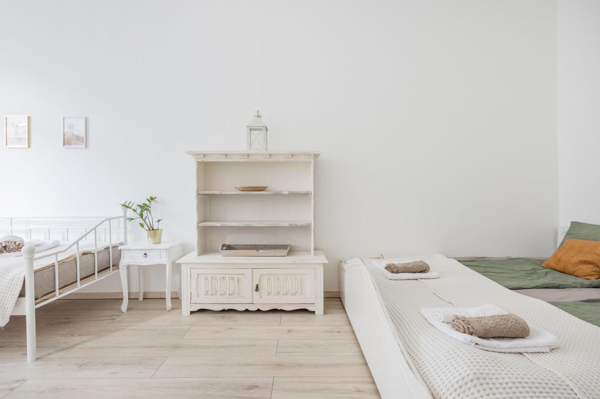 A Touch Of Provence And Pastels In The Centre Apartament Budapesta