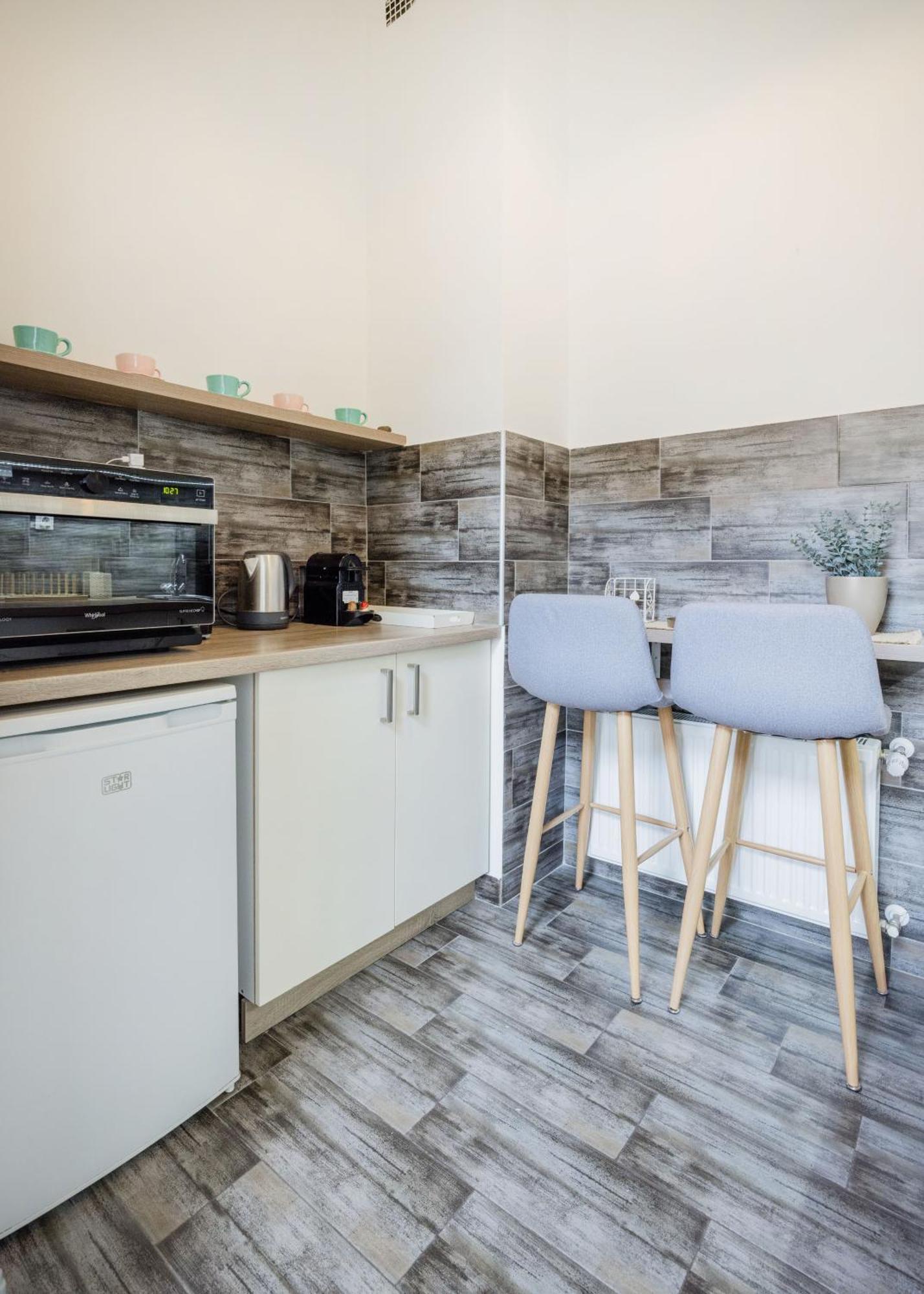 A Touch Of Provence And Pastels In The Centre Apartament *